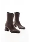 Kahve Topuklu Fermuarlı Kadın Bot