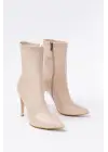 Bej Yüksek İnce Topuklu Fermuarlı Kadın Bot