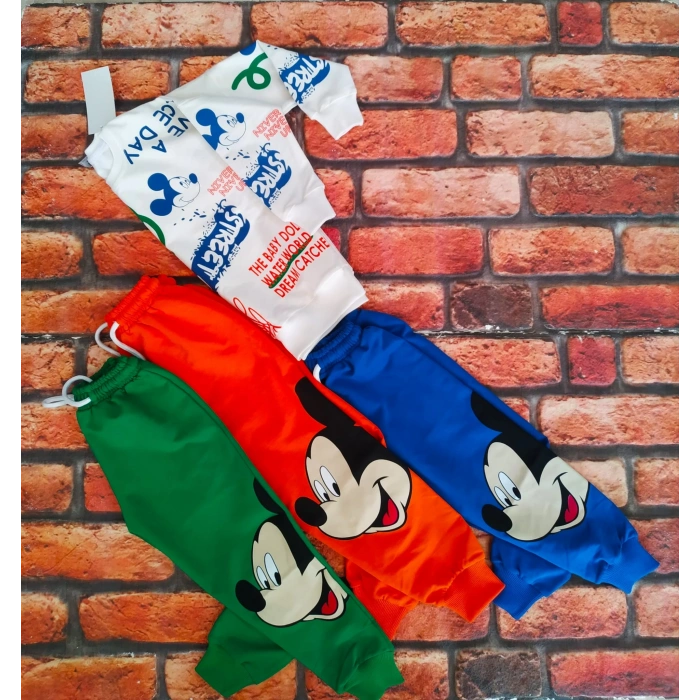 Erkek Çocuk Mickey Mouse Eşofman Takımı Mevsimlikl(1BEDEN BÜYÜK ALINIZ)