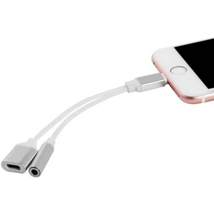 Codegen Apple iPhone Lightning + 3.5mm Stereo Dönüştürücü Çoklayıcı Adaptör CDG-CNV51