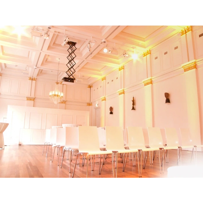 Codegen COD-MPL10 1,5 Metreye Kadar Ayarlanabilir Motorlu Uzaktan Kumandalı Projeksiyon Askı Aparatı Lift Asansör