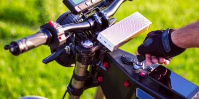 Elektrikli Motosikletler Yokuş Çıkar mı? Gerçek Kullanım Deneyimleri