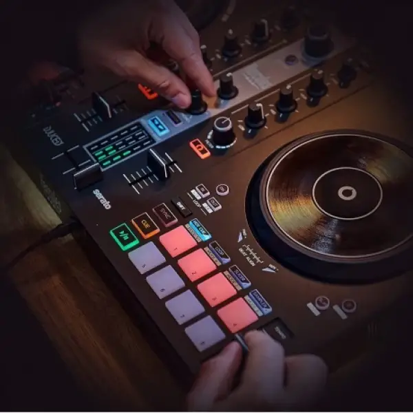 Hercules Inpulse 300 MK2 Serato DJ Controller