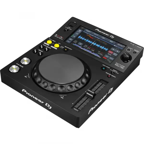 Pioneer DJ XDJ-700 ve DJM-750 MK2 DJ Setup
