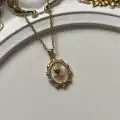 Çelik Gül Detaylı Kolye