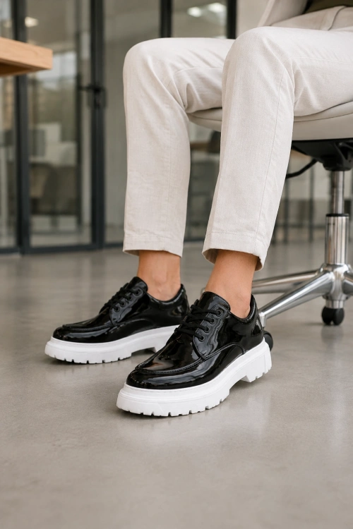 Verlixo Bağcıklı Parlak Rugan Erkek Casual Sneaker Klasik Günlük Ayakkabı - Siyah
