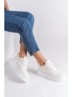 Avela Kalın Taban Bağcıklı Günlük Kadın Sneaker Beyaz Detaylı