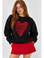 Kalp İşlemeli Kadın Sweatshirt- Siyah