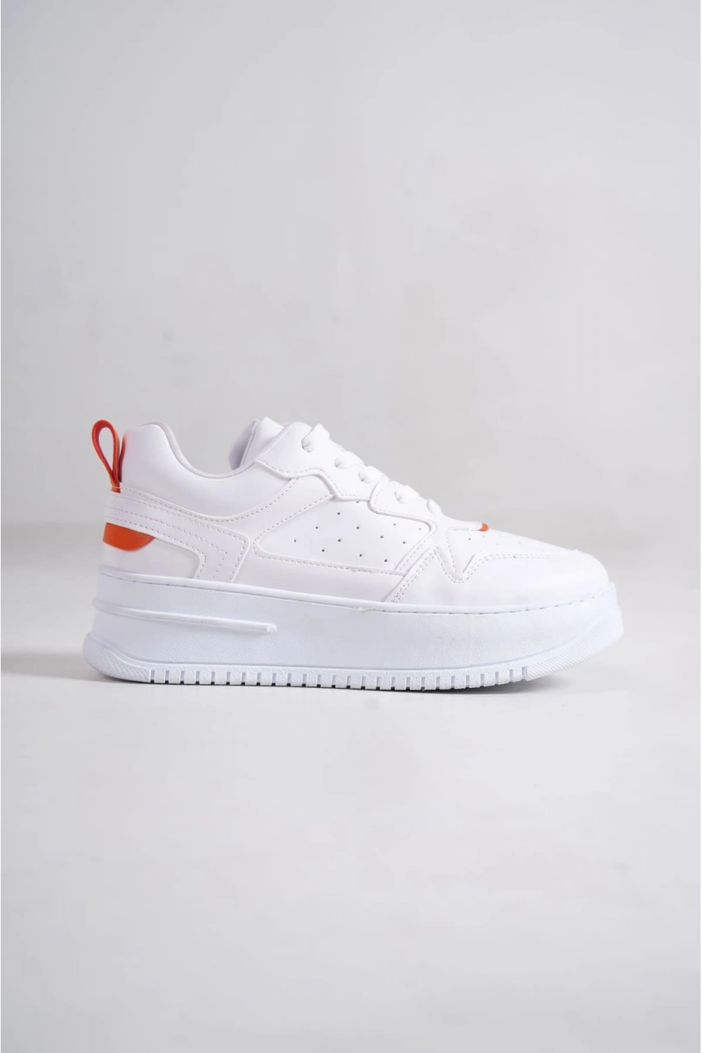 Avela Kalın Taban Bağcıklı Günlük Kadın Sneaker Beyaz Turuncu Detaylı