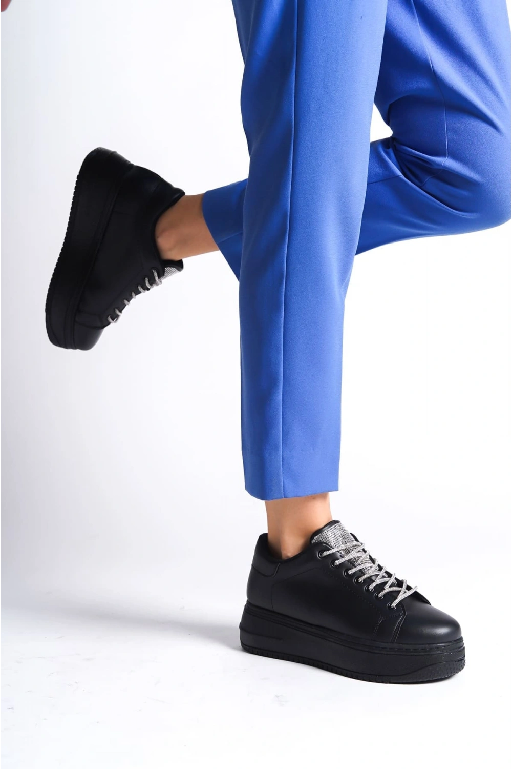 Luna Sim Detaylı Bağcıklı Kadın Günlük Sneaker Ayakkabı - Siyah