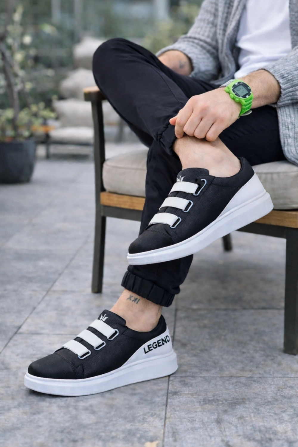 Mirox Erkek Bağcıksız 3 Bant Lastikli Günlük Sneaker Ayakkabı - Siyah Beyaz