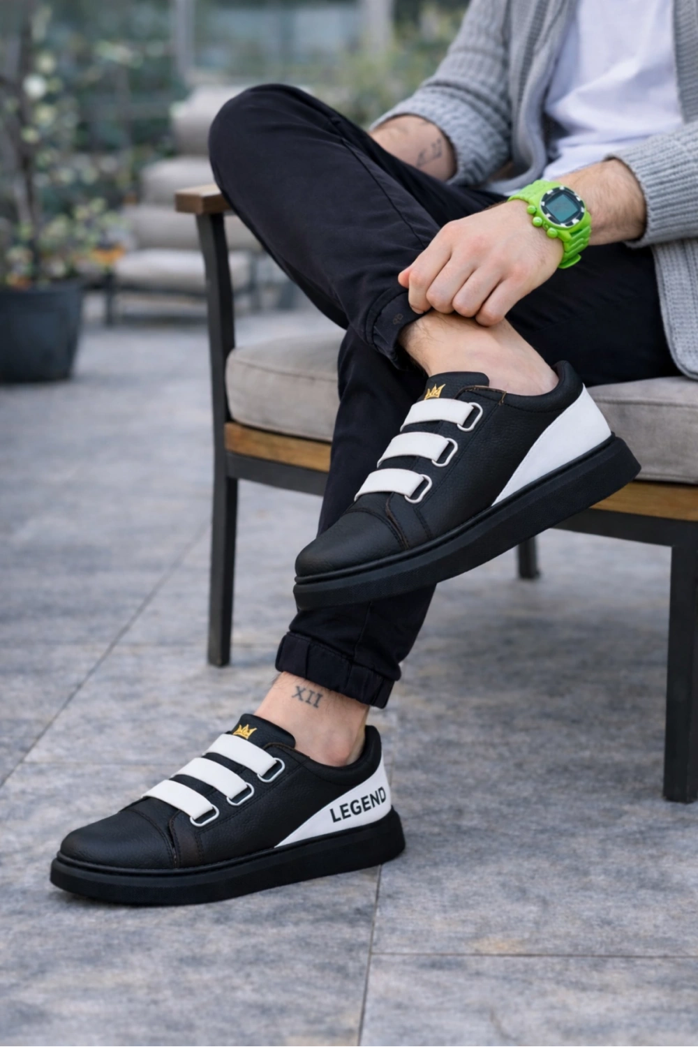 Mirox Erkek Bağcıksız 3 Bant Lastikli Günlük Sneaker Ayakkabı - Siyah Beyaz