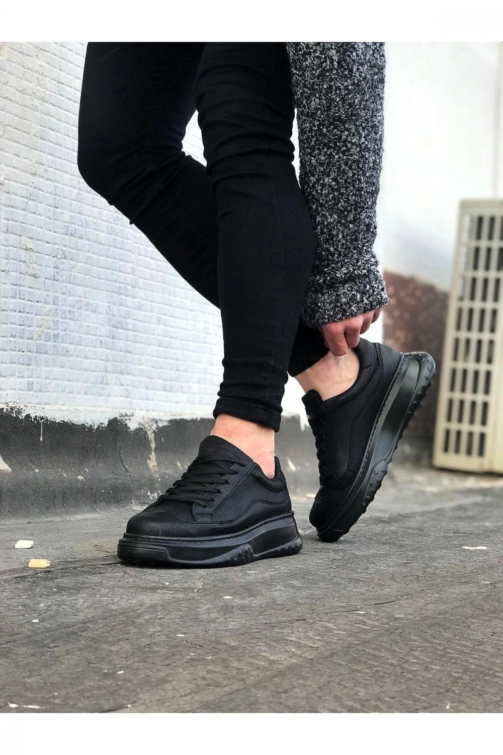 Rovero Erkek Bağcıklı Cilt Günlük Sneaker Ayakkabı – Siyah