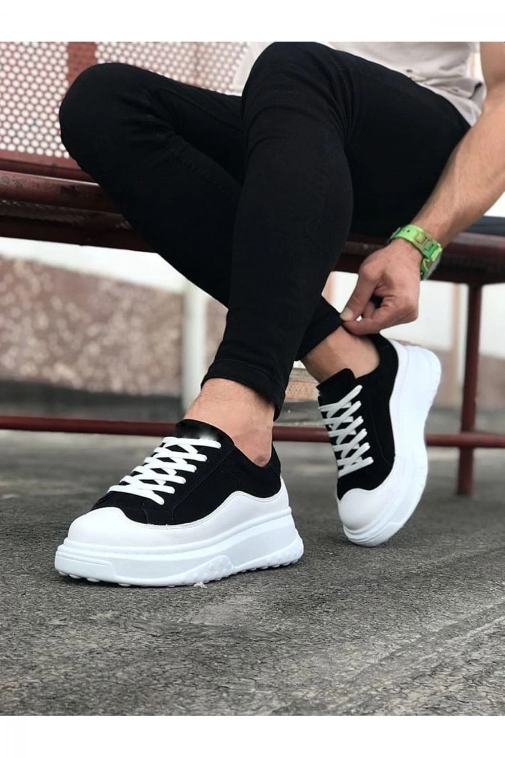 Rovero Erkek Bağcıklı Cilt Günlük Sneaker Ayakkabı – Siyah Beyaz