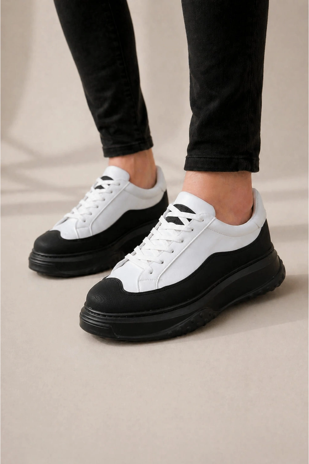 Ventoy Erkek Bağcıklı Cilt Günlük Sneaker Ayakkabı – Beyaz Siyah