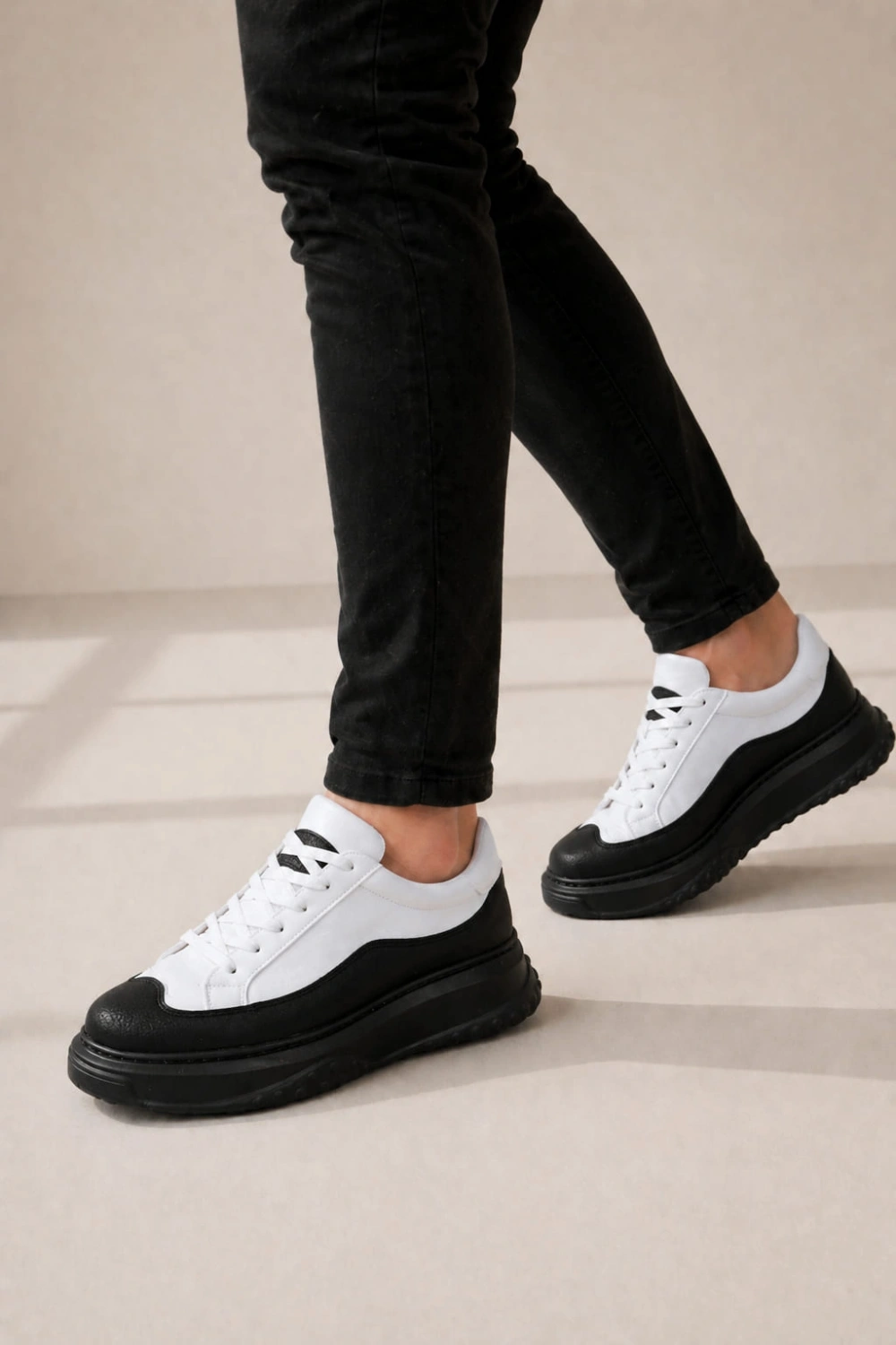 Ventoy Erkek Bağcıklı Cilt Günlük Sneaker Ayakkabı – Beyaz Siyah