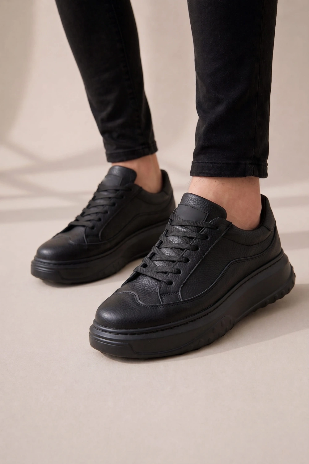 Ventoy Erkek Bağcıklı Cilt Günlük Sneaker Ayakkabı – Siyah