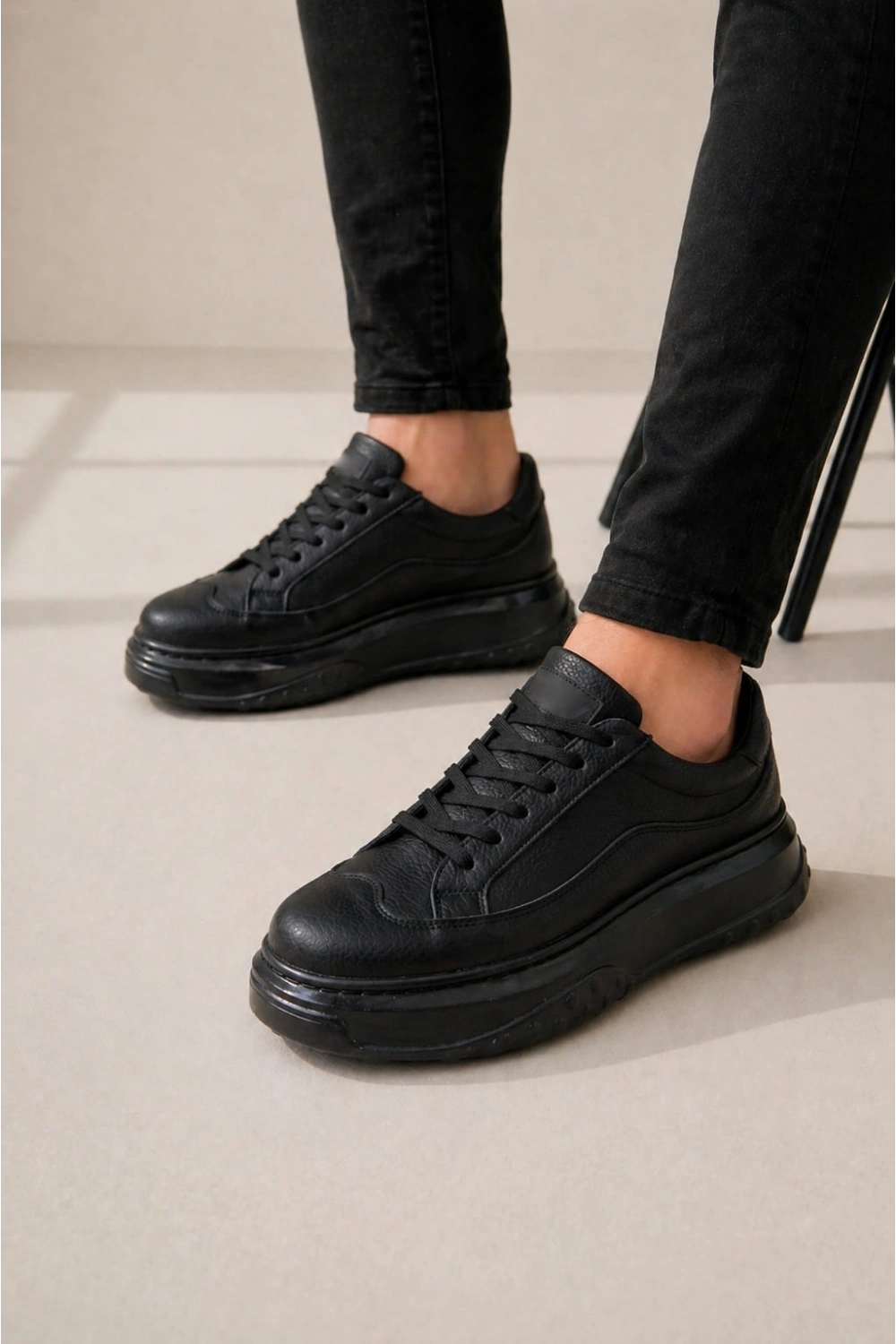 Ventoy Erkek Bağcıklı Cilt Günlük Sneaker Ayakkabı – Siyah