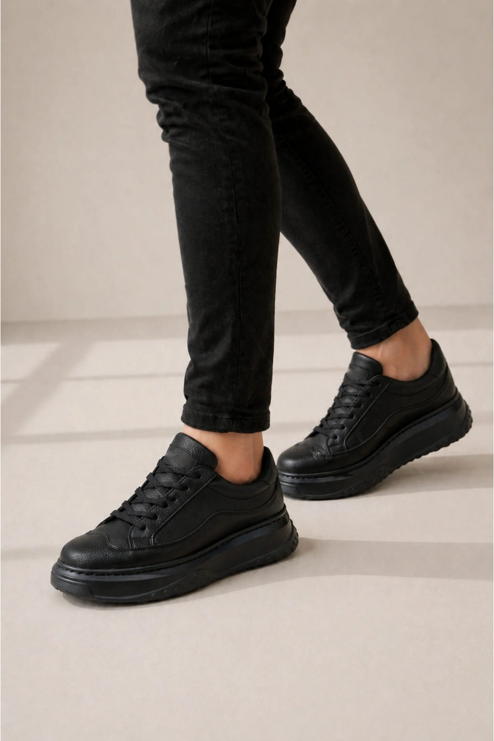 Ventoy Erkek Bağcıklı Cilt Günlük Sneaker Ayakkabı – Siyah