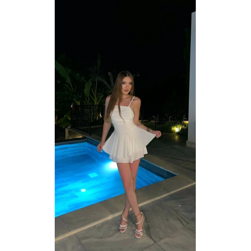 İp Askılı Şortlu Beyaz Elbise