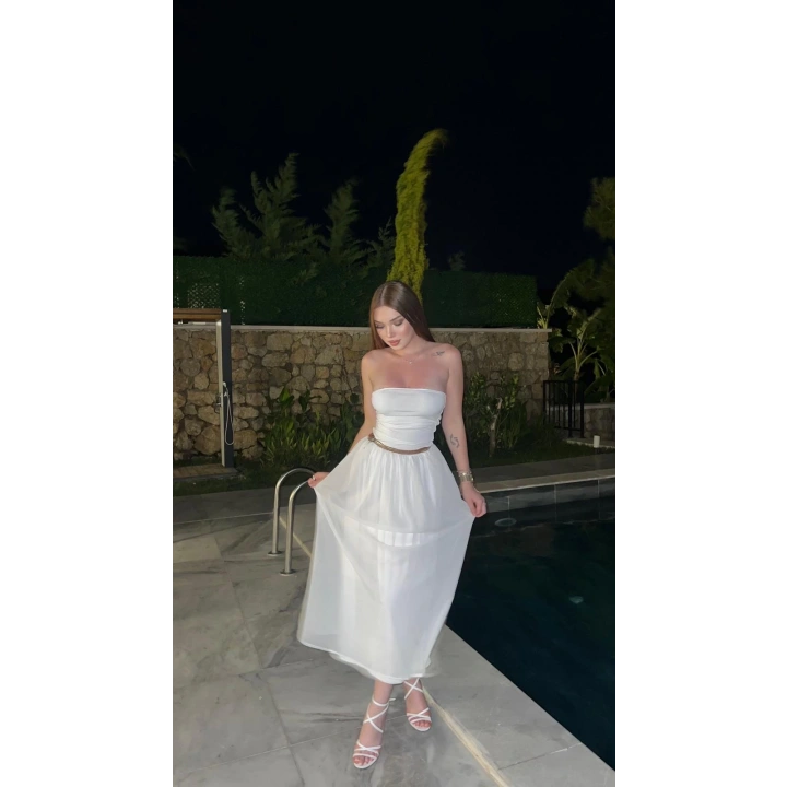 Straplez Beyaz Uzun Elbise