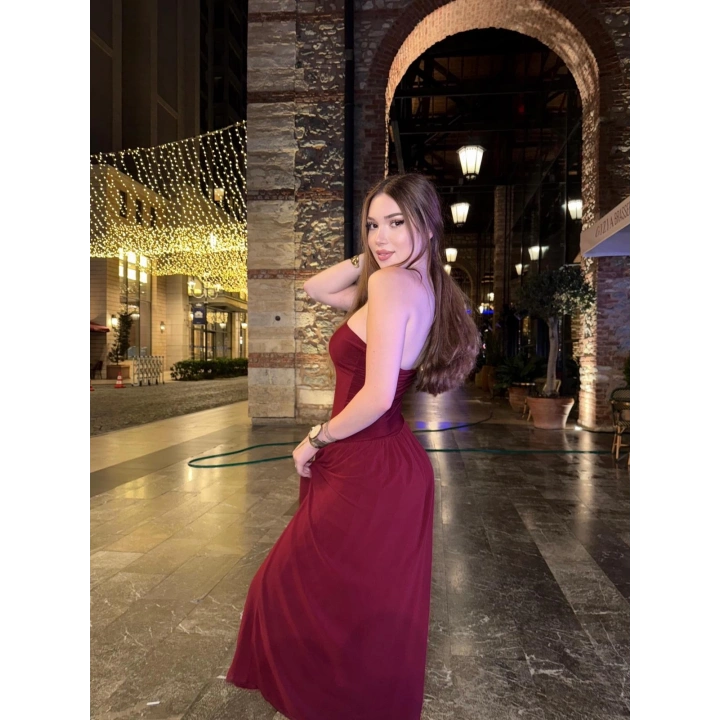 Straplez Kırmızı Uzun Elbise