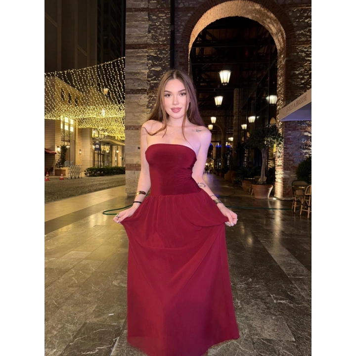 Straplez Kırmızı Uzun Elbise