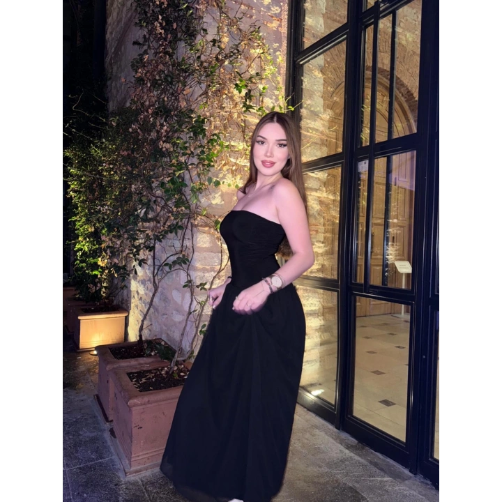 Straplez Siyah Uzun Elbise