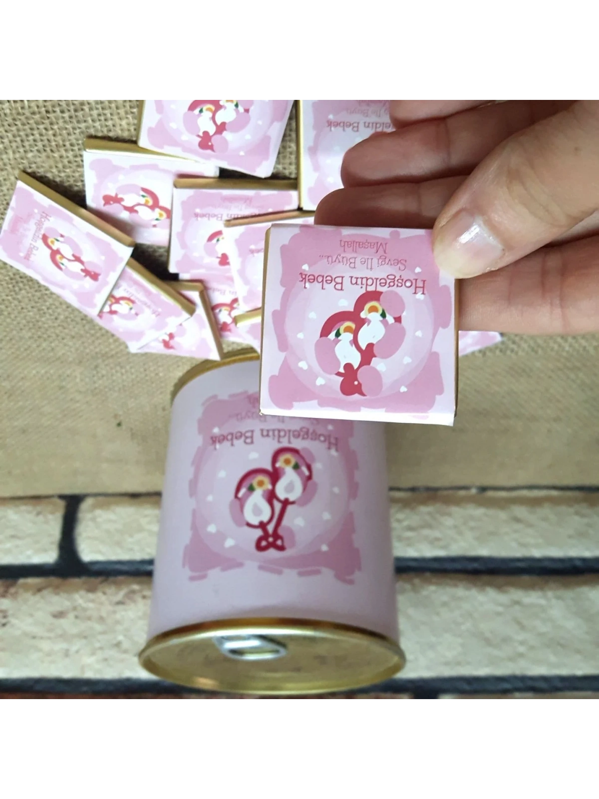 Hoşgeldin Bebek Çikolata Hediye Konservesi - Pembe