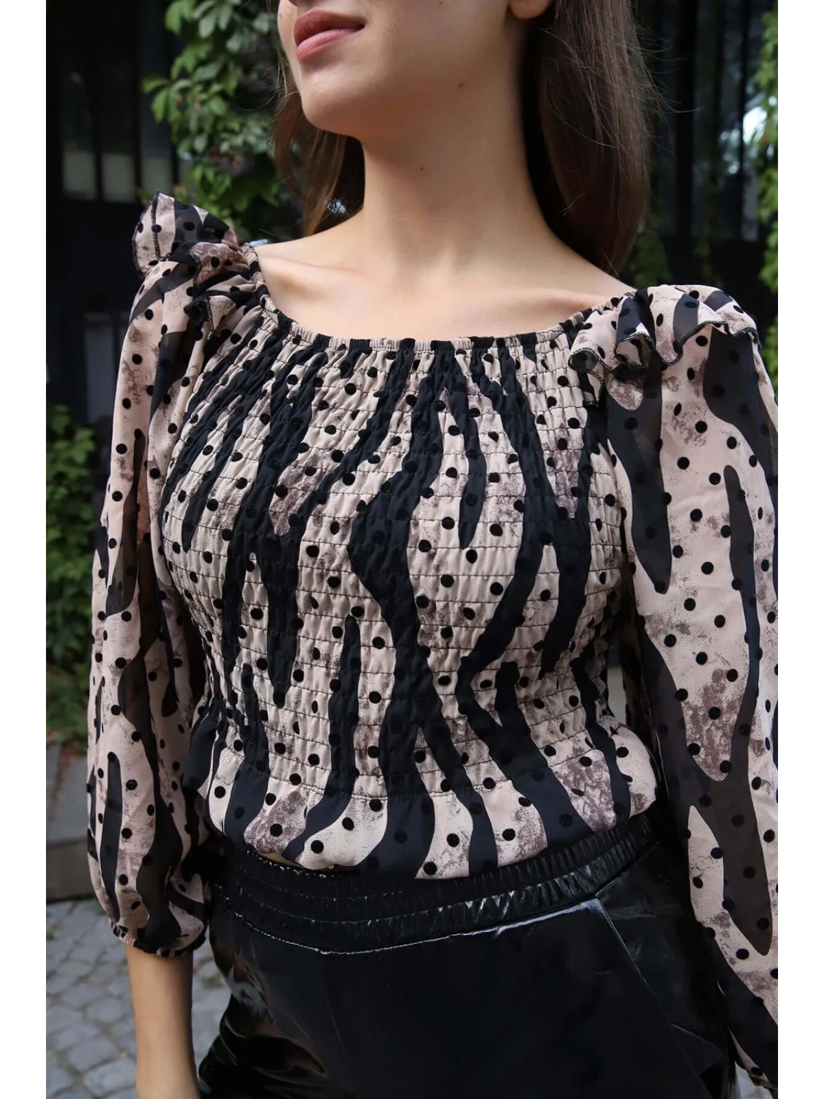 Madonna Yaka Crop Bluz - BEJ