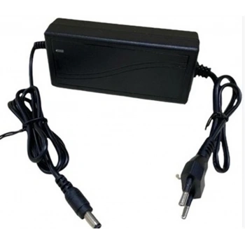 Expotech AD-1205 12V 5 Amper Plastik Adaptör