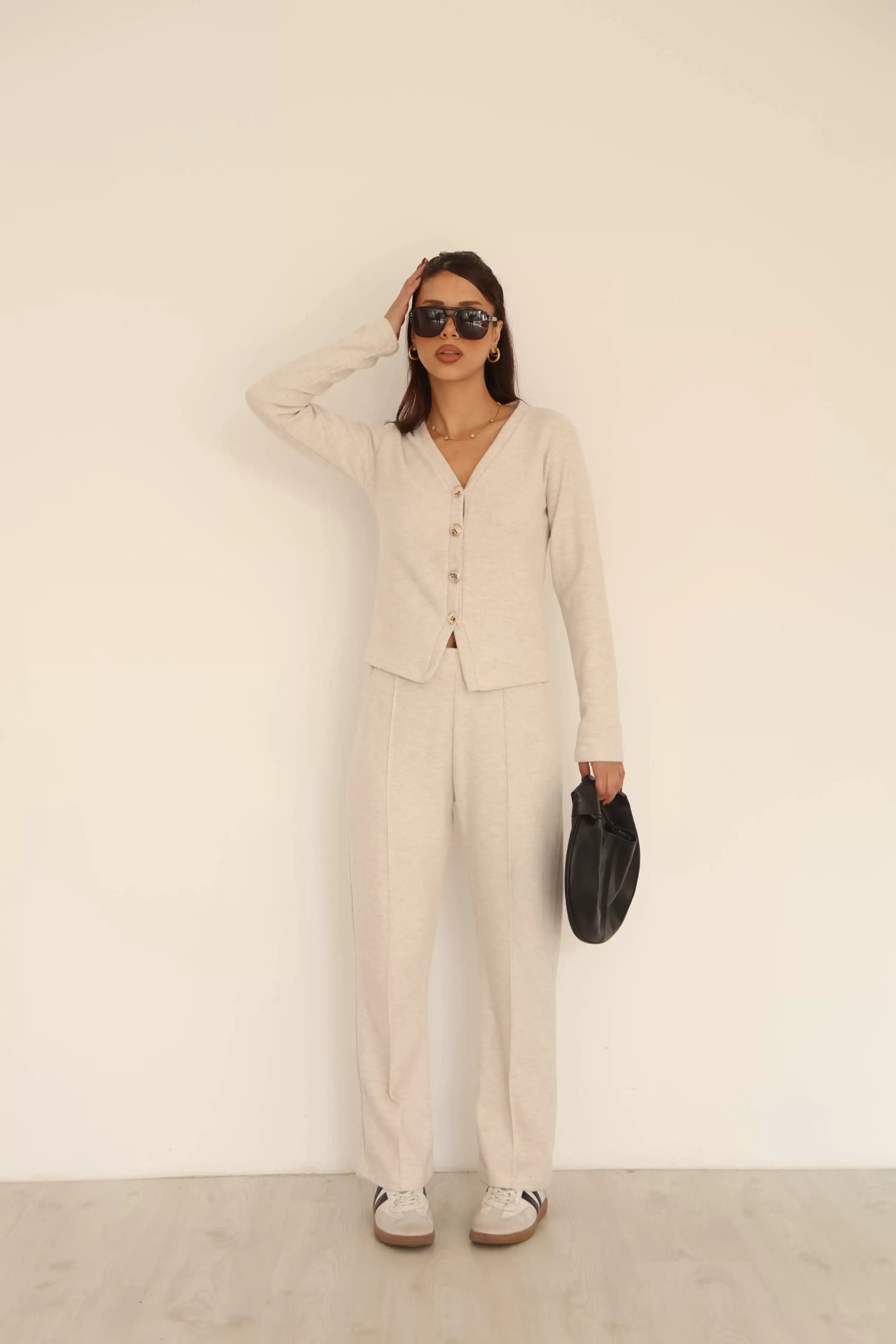 PANTOLONLU HIRKALI TAKIM-KREM