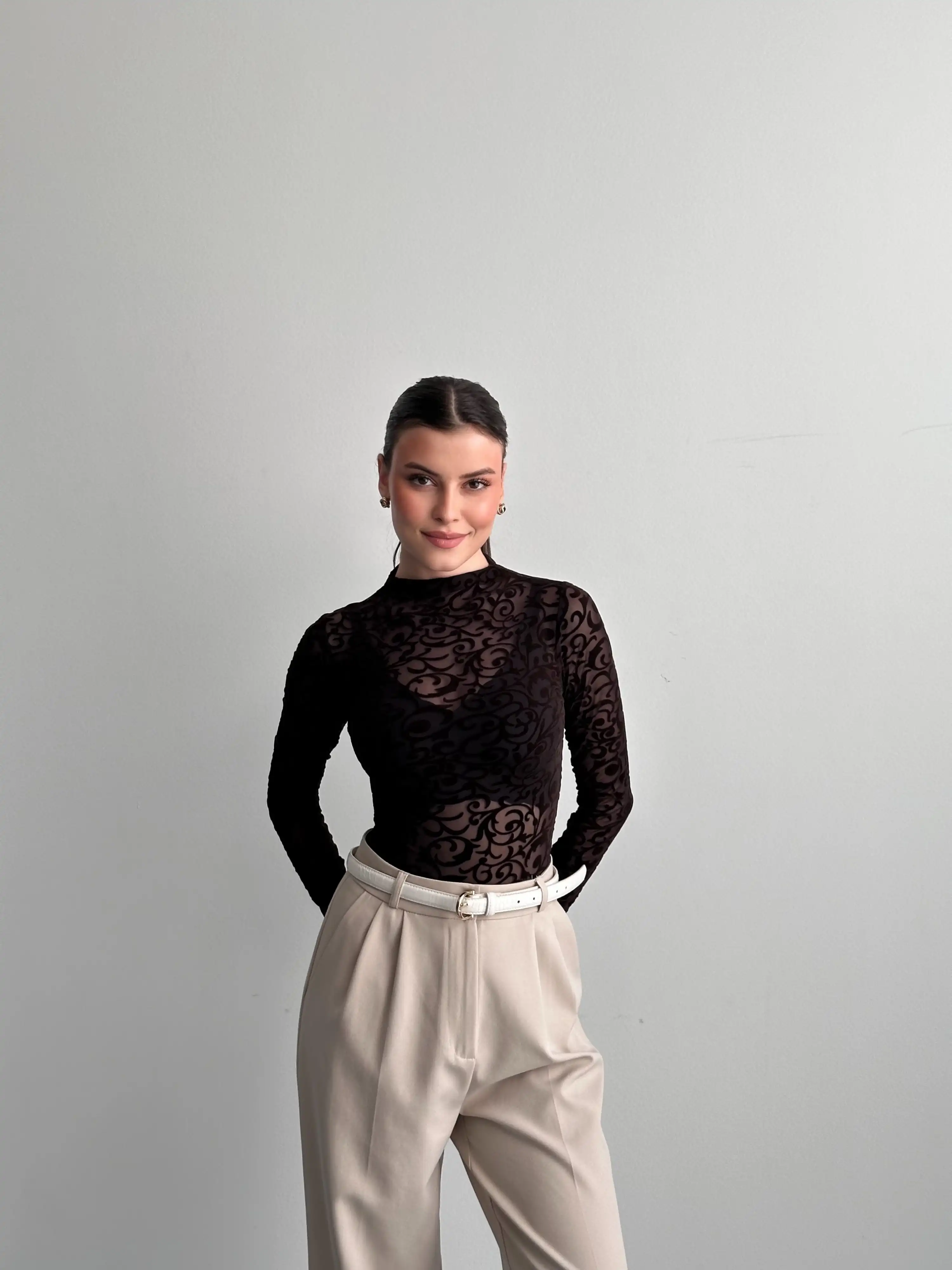 KABARTMA DESENLİ BODYSUIT-KAHVE