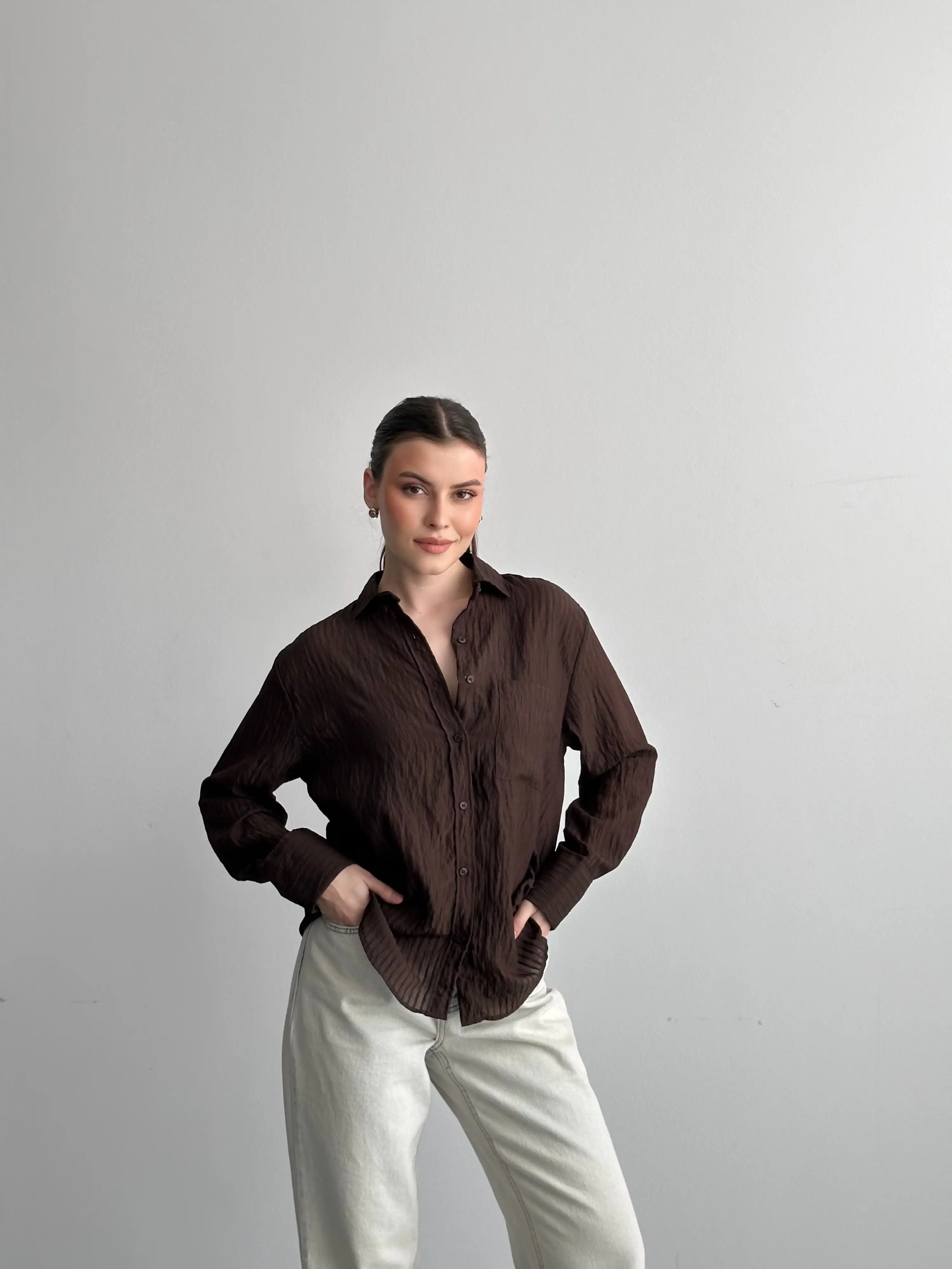 SALAŞ ÇİZGİ DETAYLI GÖMLEK-KAHVE