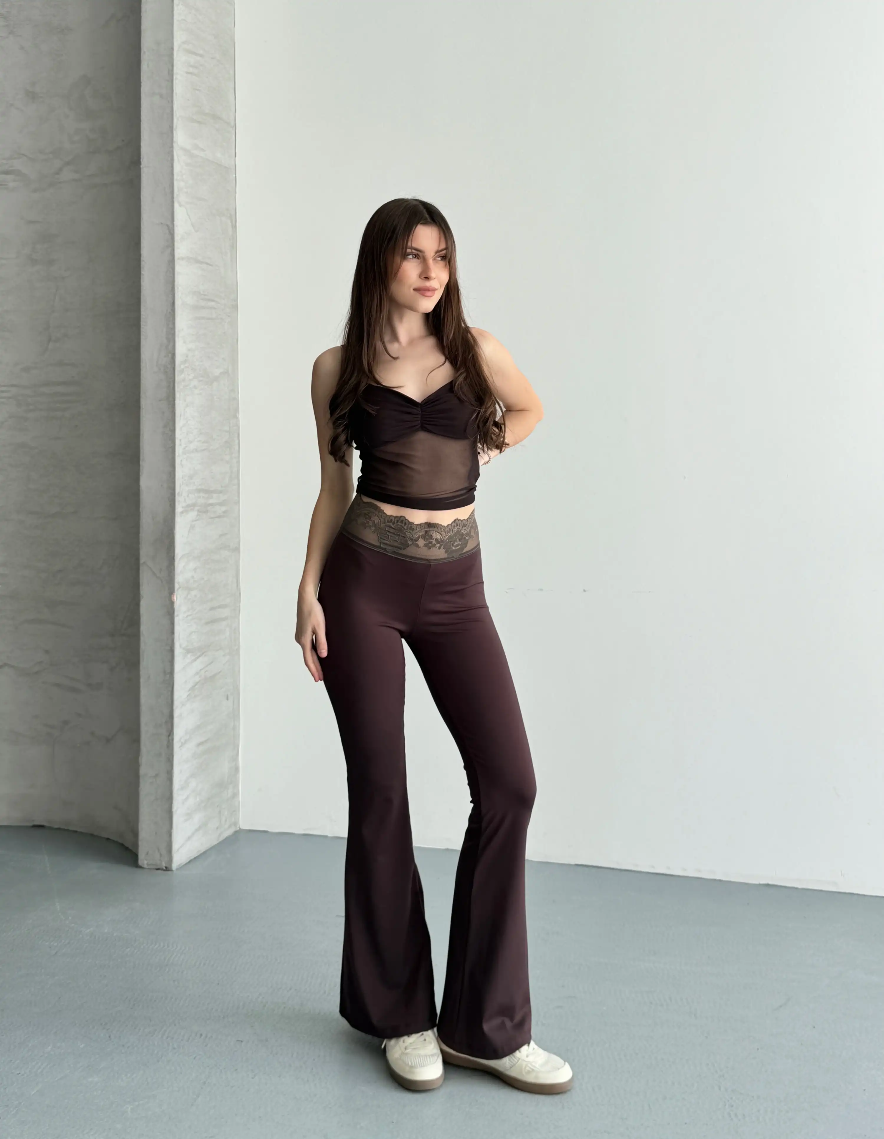 DANTEL DETAYLI TAYTLI TAKIM-KAHVE