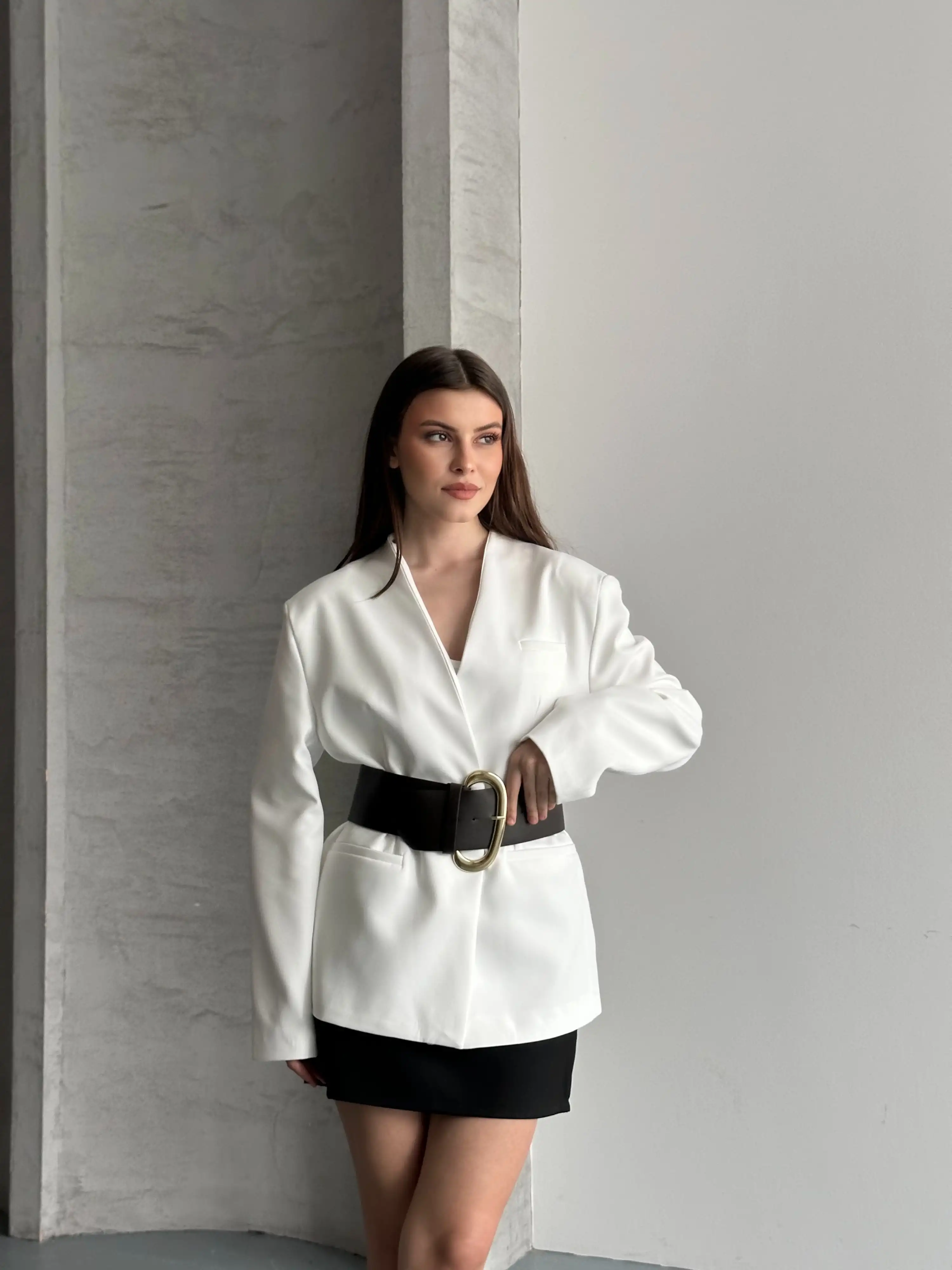 ŞIK KEMERLİ BLAZER CEKET-BEYAZ