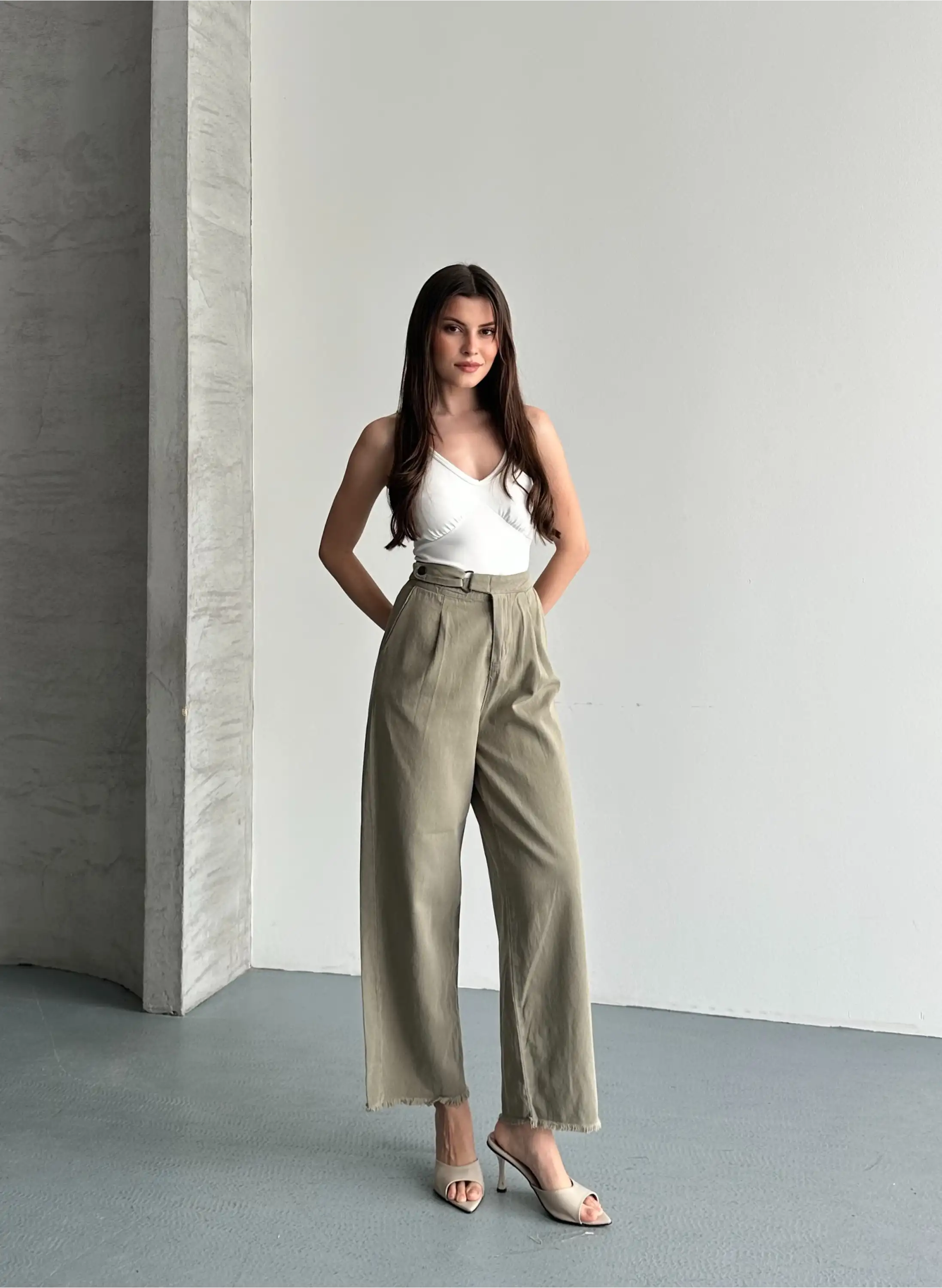 YANDAN ÇITÇITLI GABARDİN PANTOLON-FISTIK YEŞİLİ