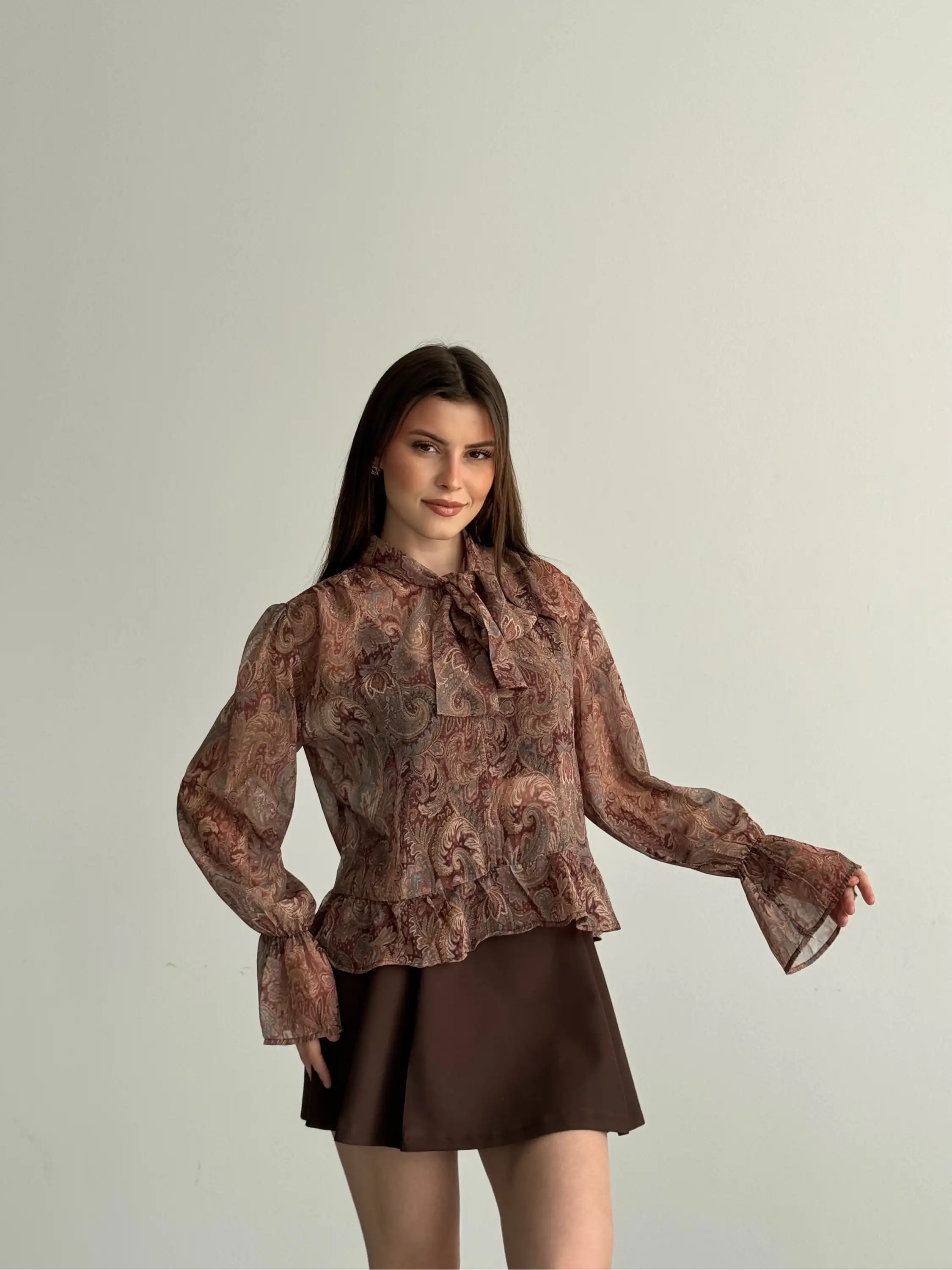 BOYUNDAN BAĞLAMALI ŞİFON BLUZ-BEJ