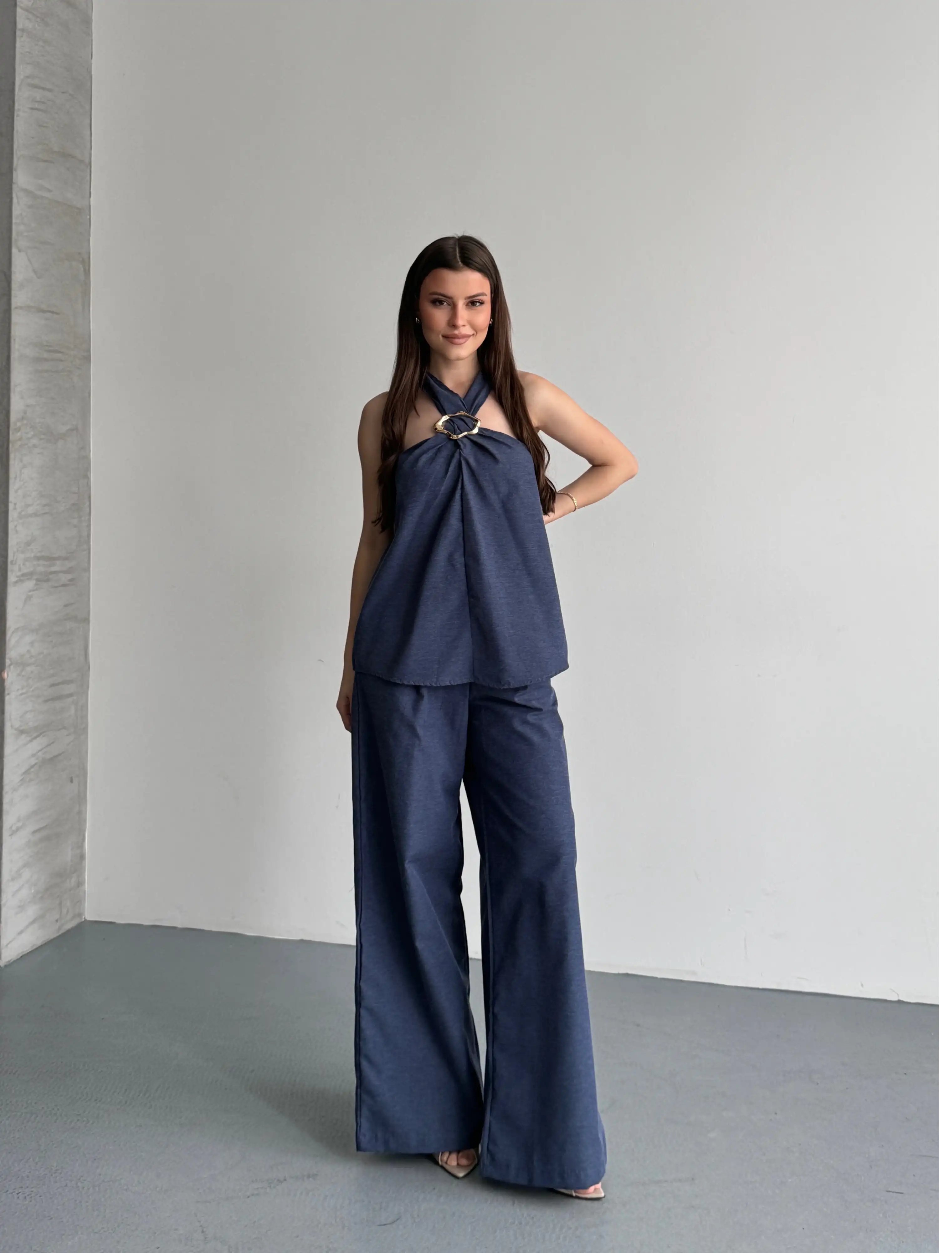 BOYUN GEÇİRMELİ GOLD AKSESUARLI PANTOLONLU TAKIM-LACİVERT