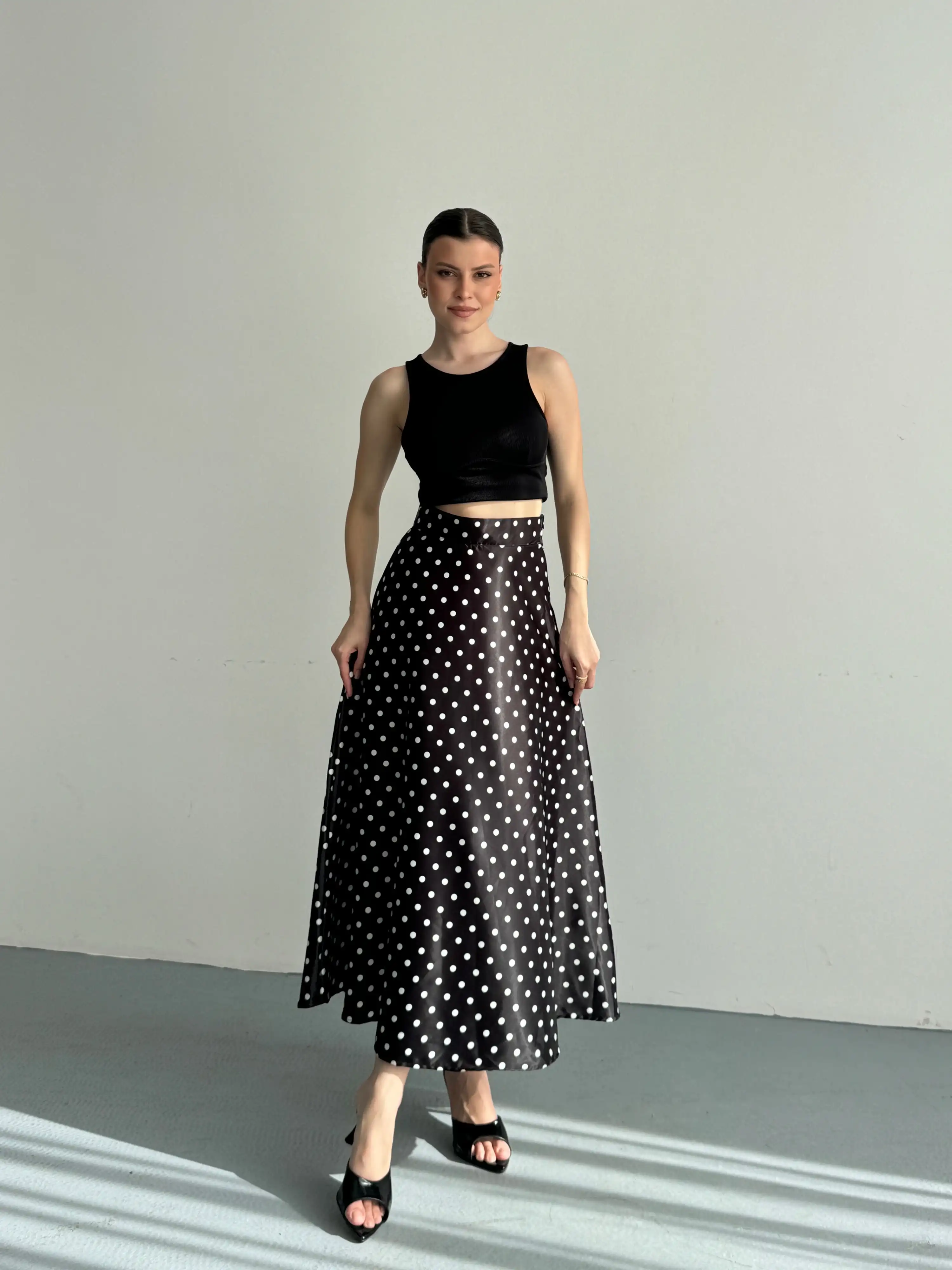 SATEN PUANTİYELİ ETEK-SİYAH