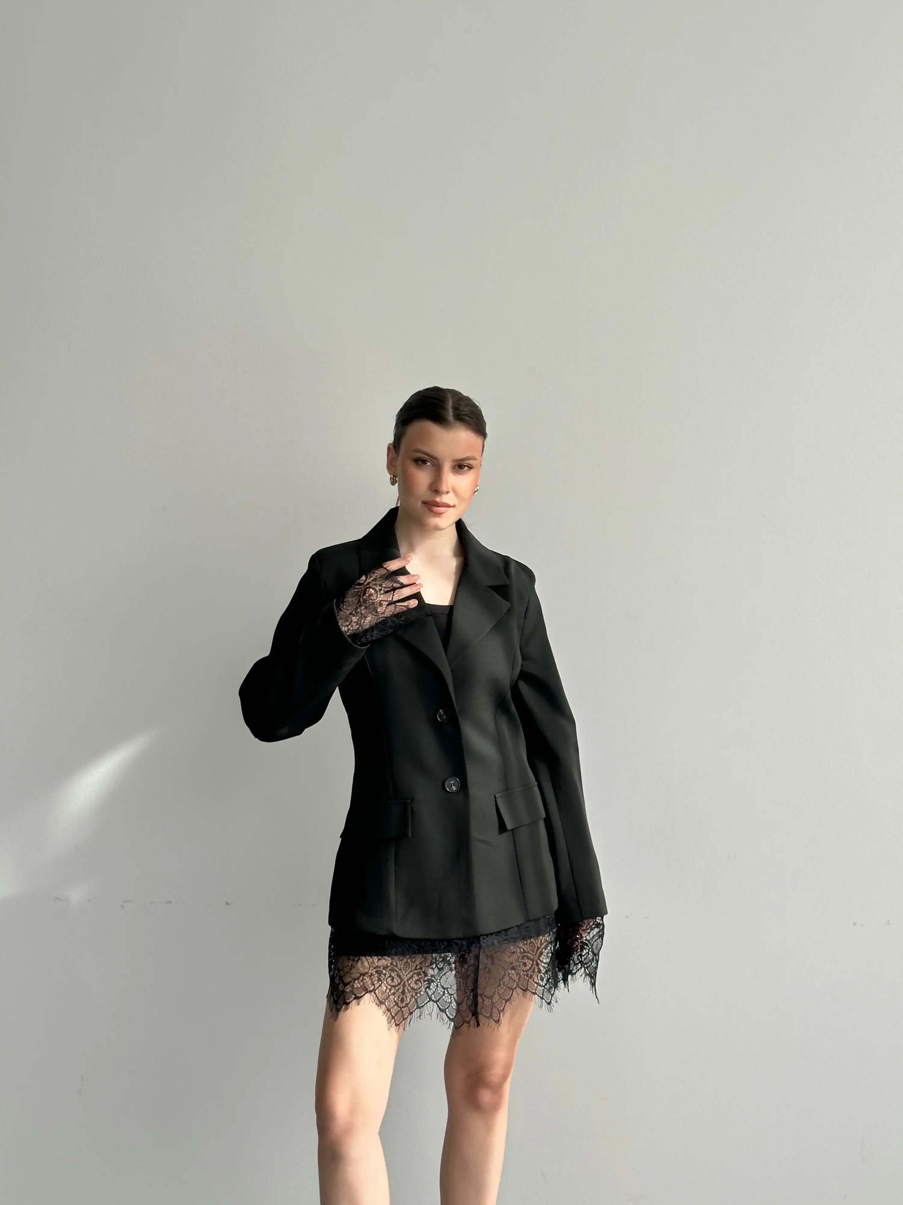 DANTEL ÇIKIŞLI ASTARLI BLAZER CEKET-SİYAH