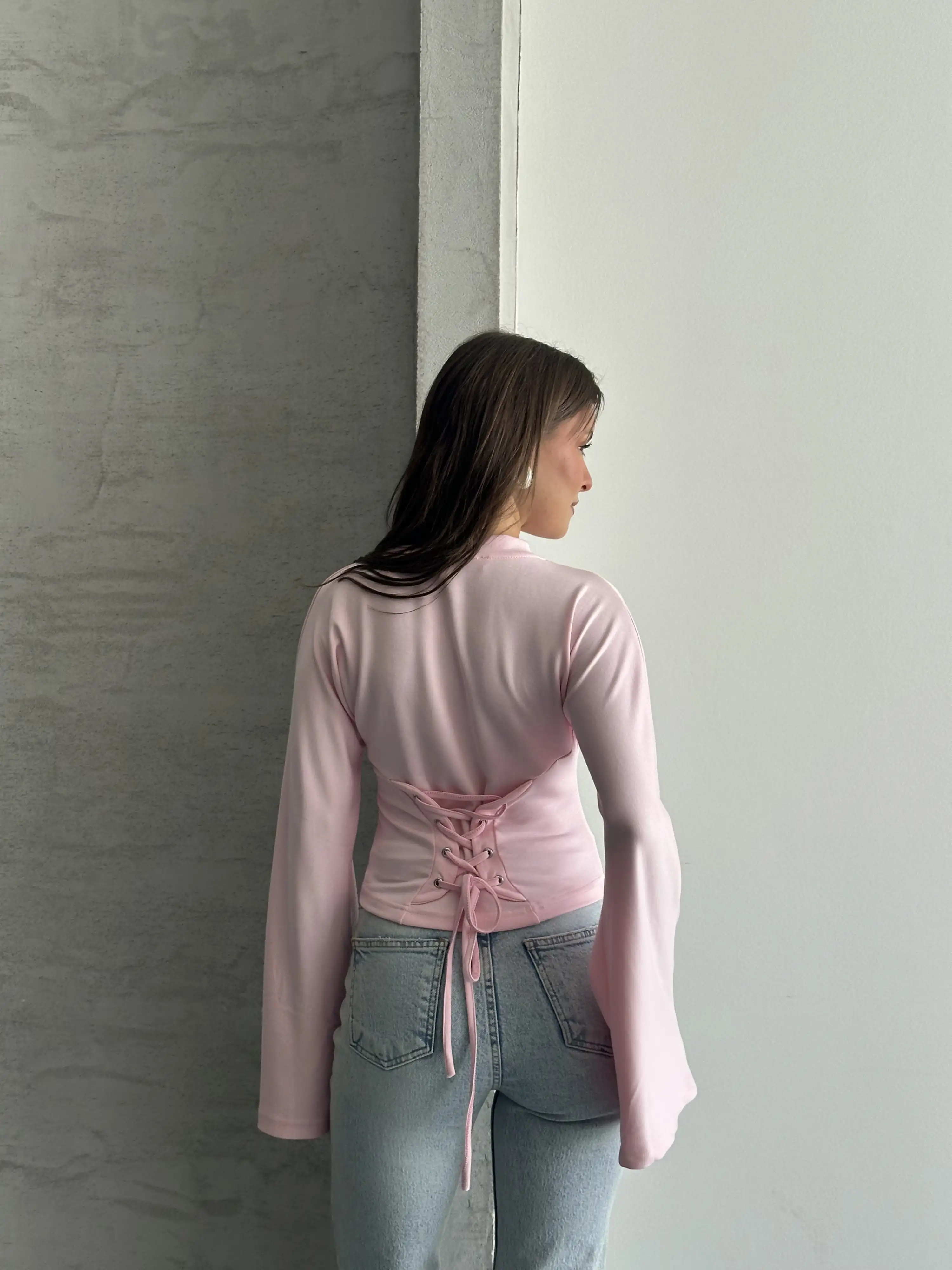 SIRT KORSE DETAYLI İSPANYOL KOL BLUZ-PEMBE