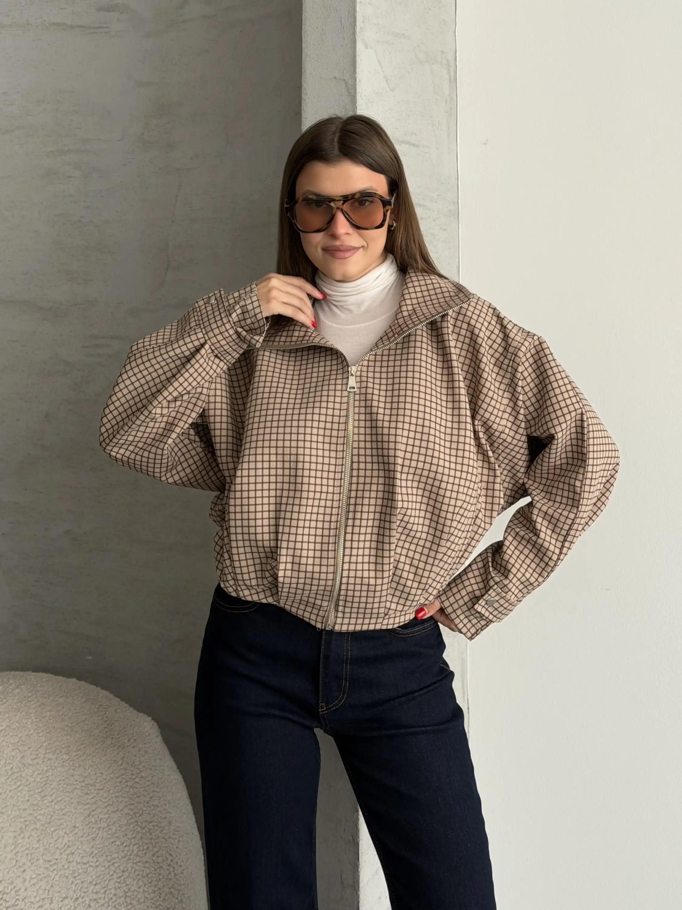 PÖTİKARE DESENLİ FERMUARLI CROP CEKET-BEJ