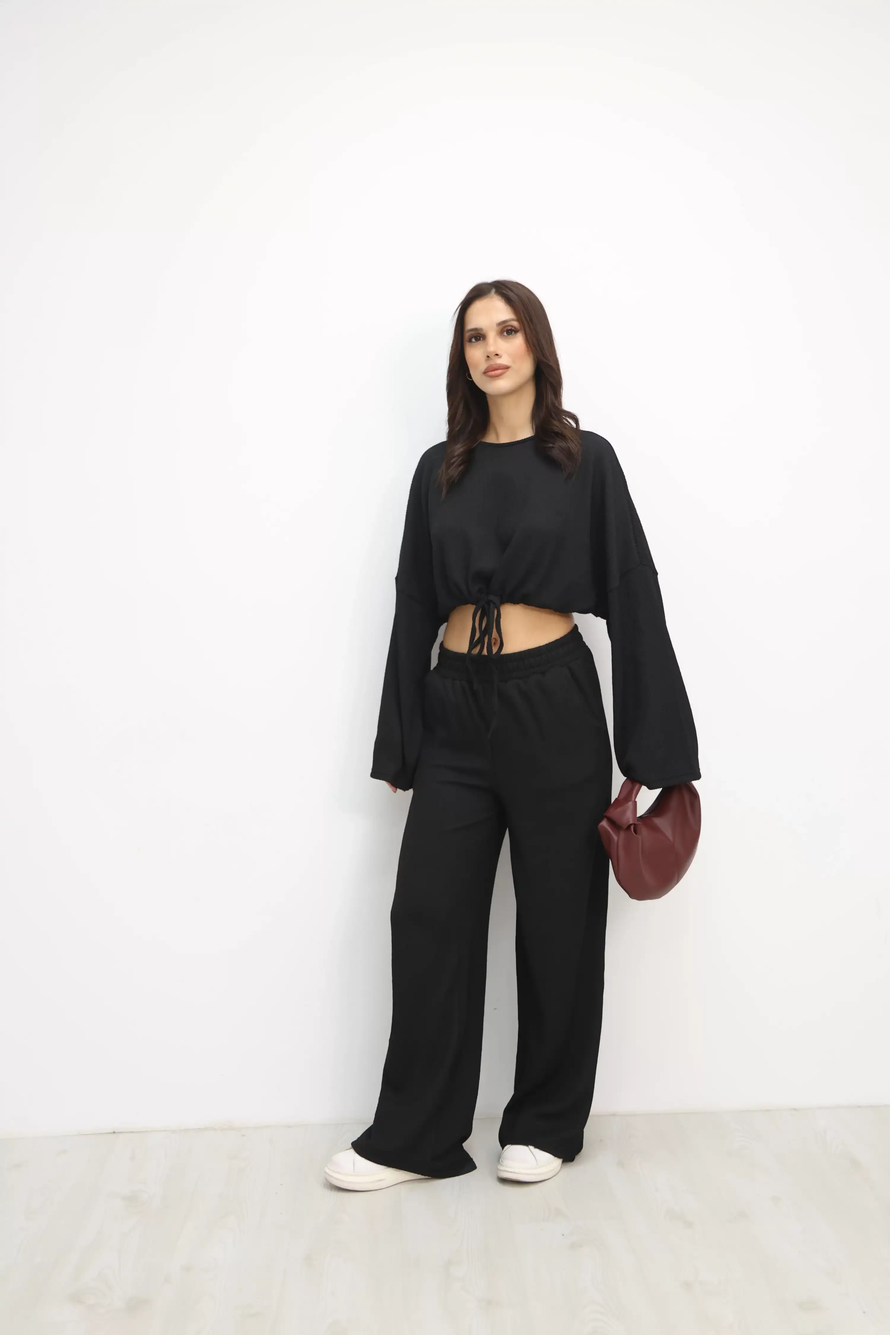 BELDEN BÜZME LASTİKLİ KENDİNDEN ÇİZGİLİ TAKIM-SİYAH