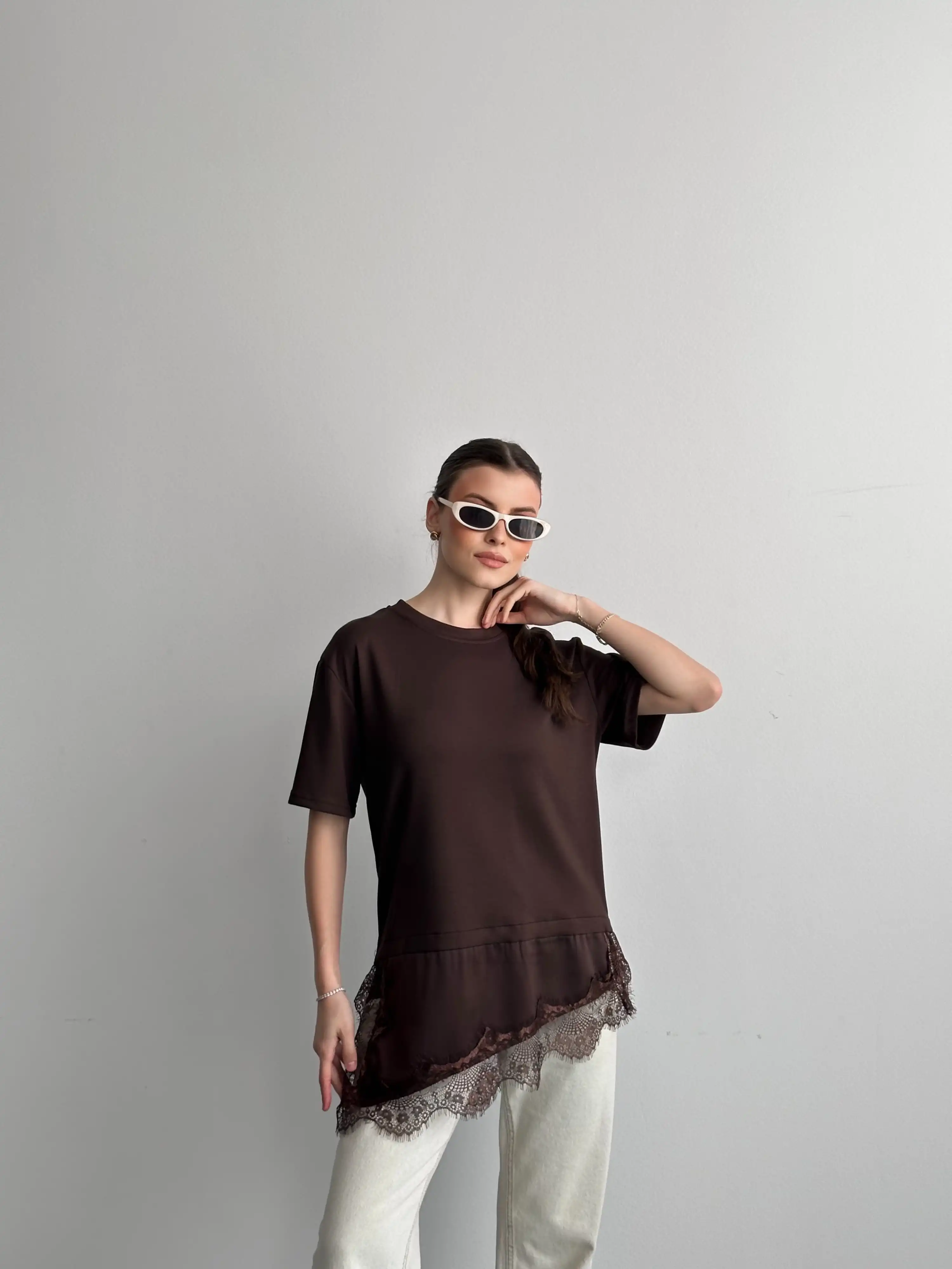 DANTEL DETAYLI OVERSIZE BLUZ-KAHVE