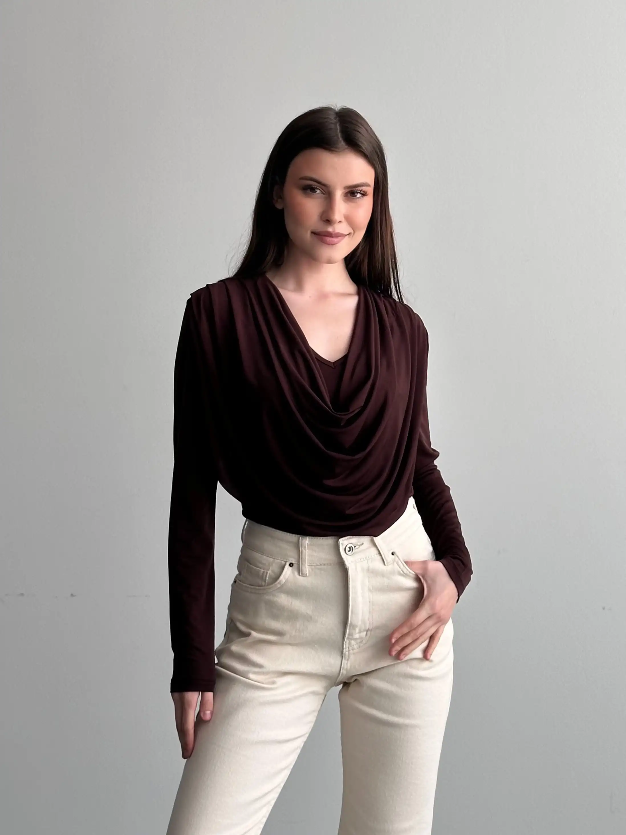 DEGAJE YAKA MODEL BLUZ-KAHVE