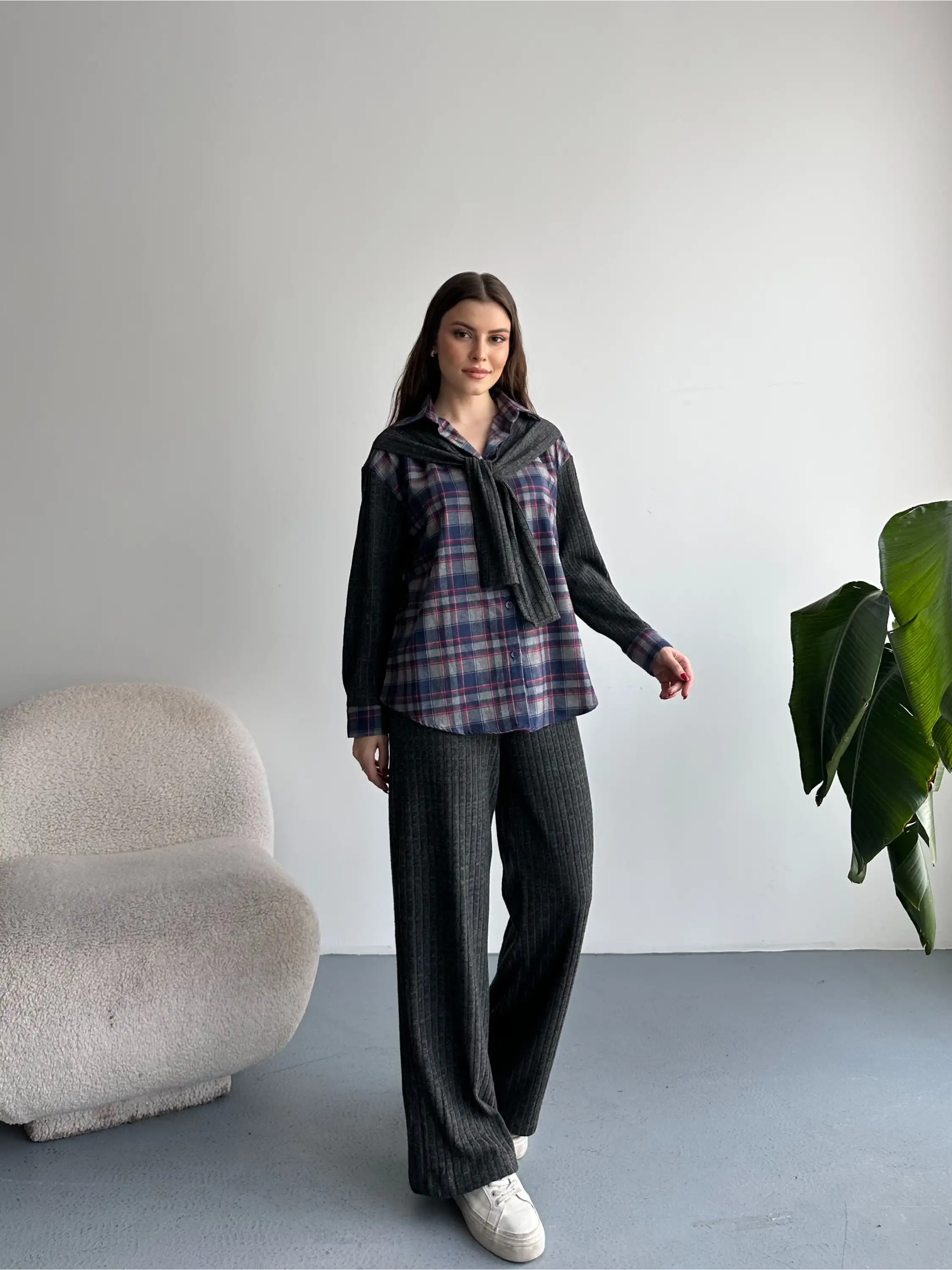 EKOSE DETAYLI PANTOLONLU TAKIM-MAVİ