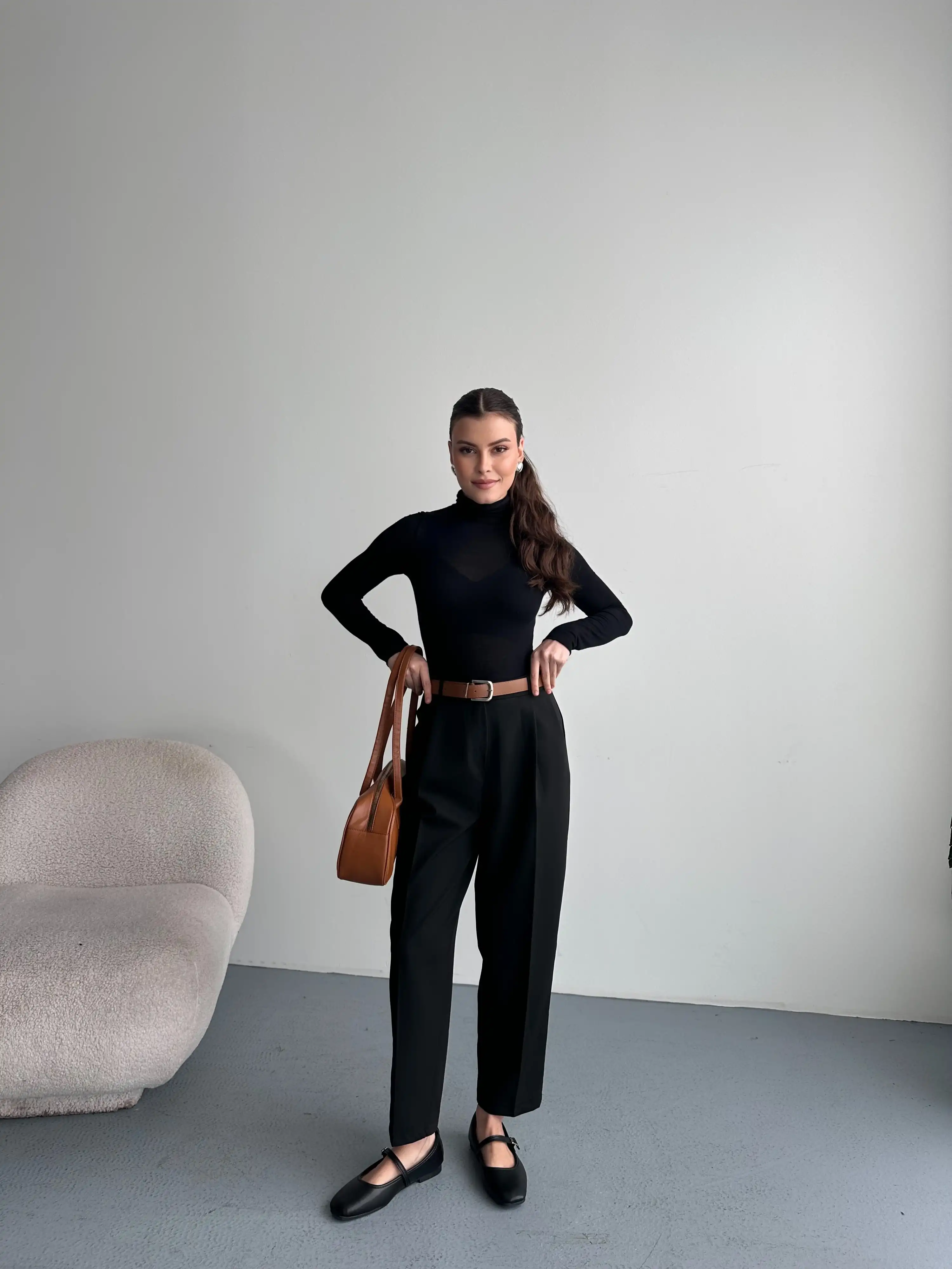 GENİŞ PAÇA KUMAŞ PANTOLON-SİYAH