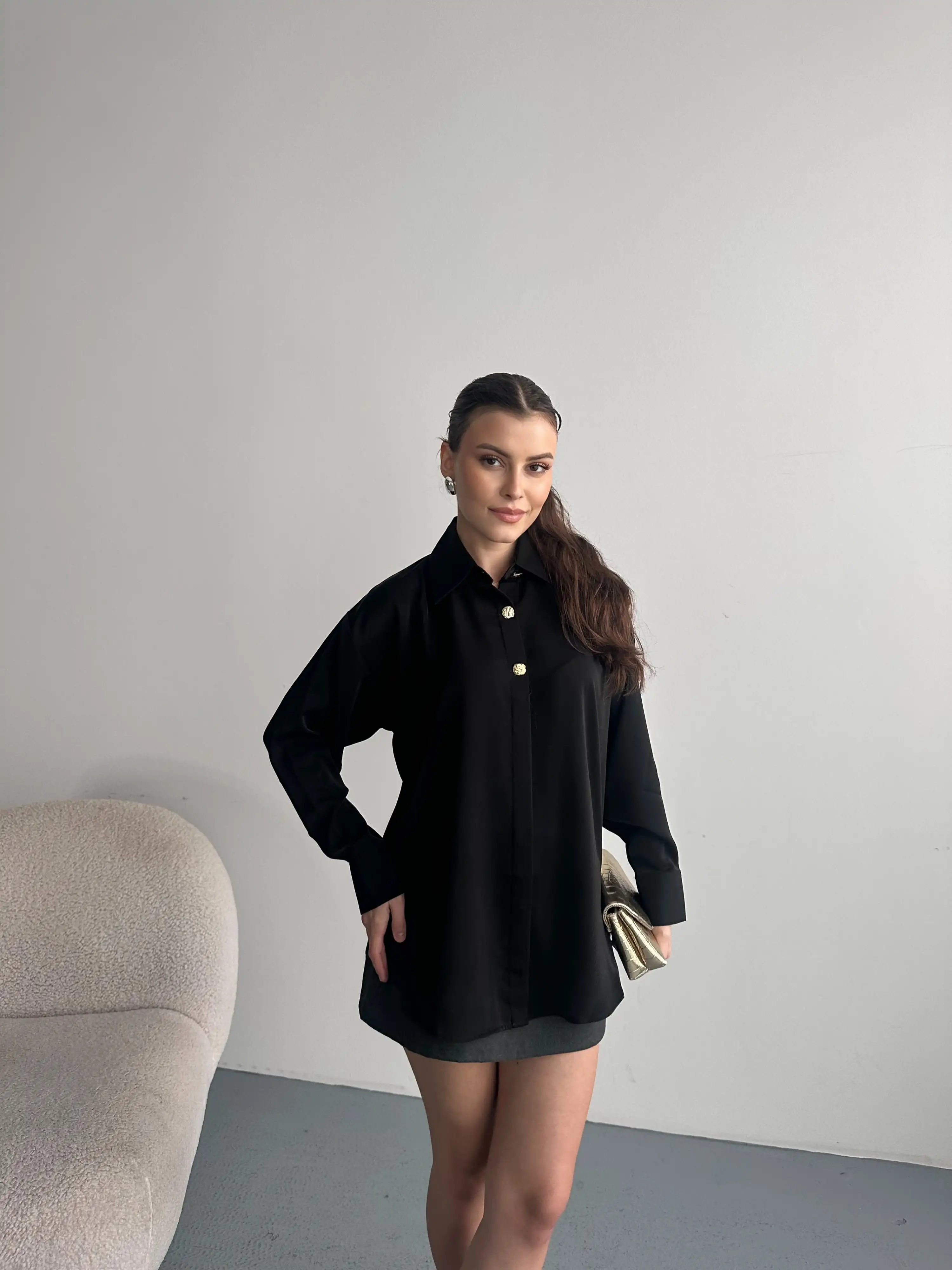 GOLD DÜĞME DETAYLI SATEN GÖMLEK-SİYAH