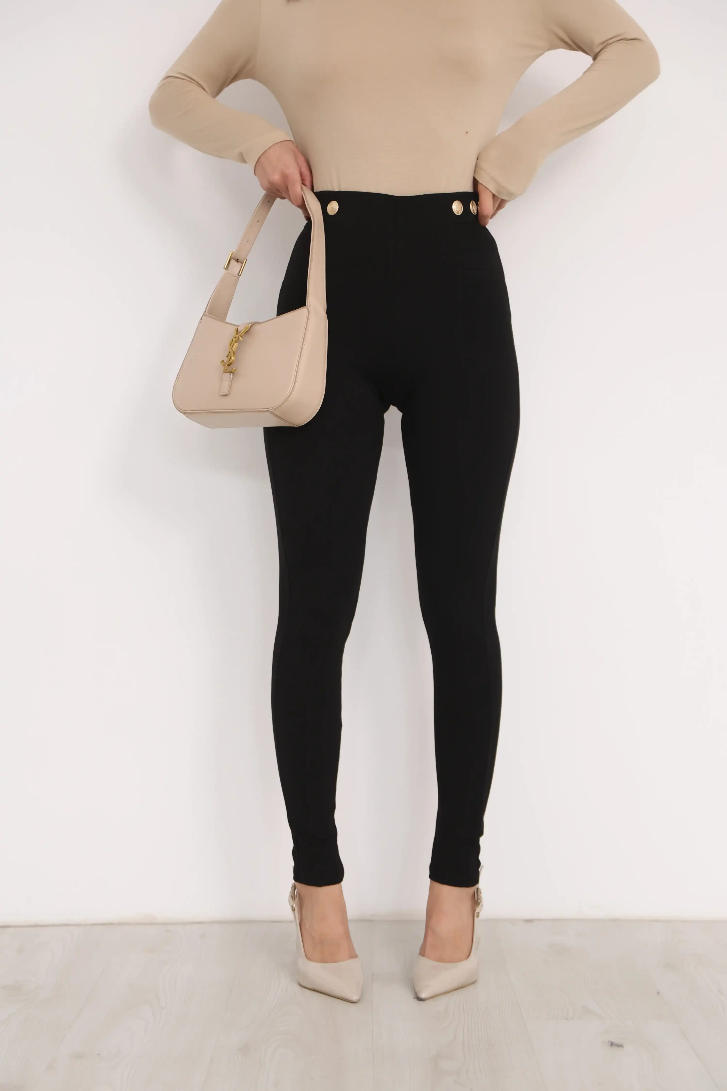 GOLD DÜĞMELİ TOPARLAYICI ÇELİK ÖRGÜ TAYT